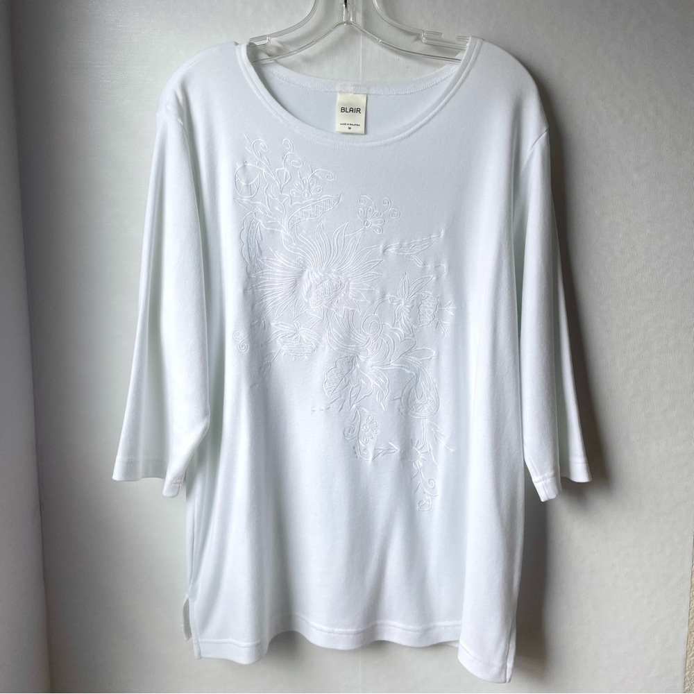 Blair White Embroidered Floral 3/4 Sleeve Tee Top Size M